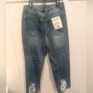 NWT  Anthropologie EVIDNT Malibu Girlfriend Distressed jeans